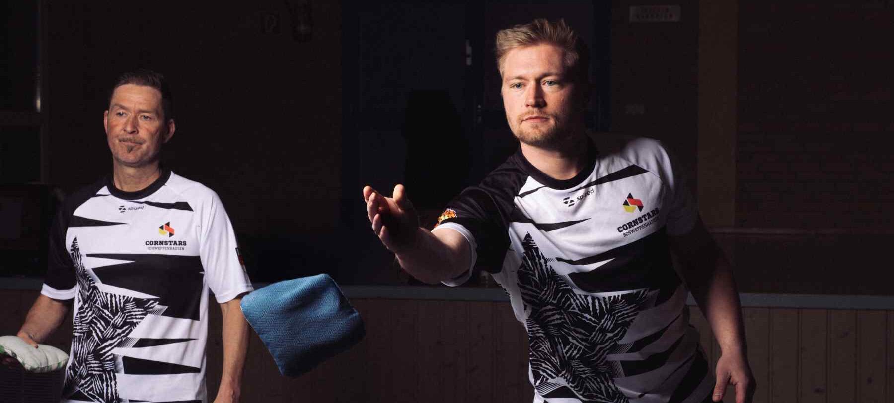 Bundesliga-Spieler Niklas Schneider von den Cornstars Schweppenhausen beim Wurf